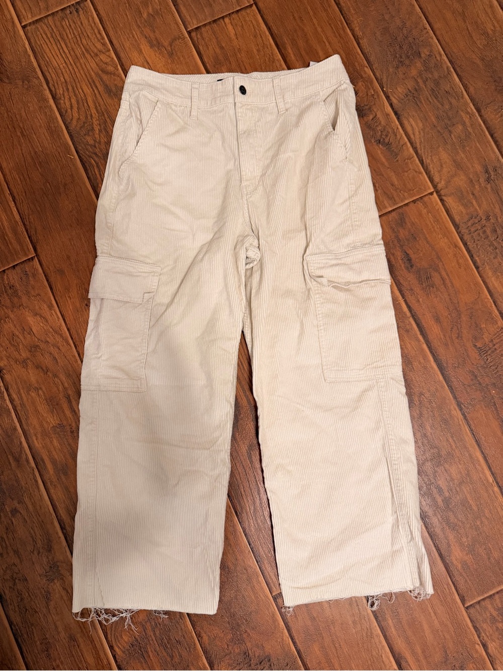 Hollister Ultra High Rise Baggy Corduroy Cargo Pants